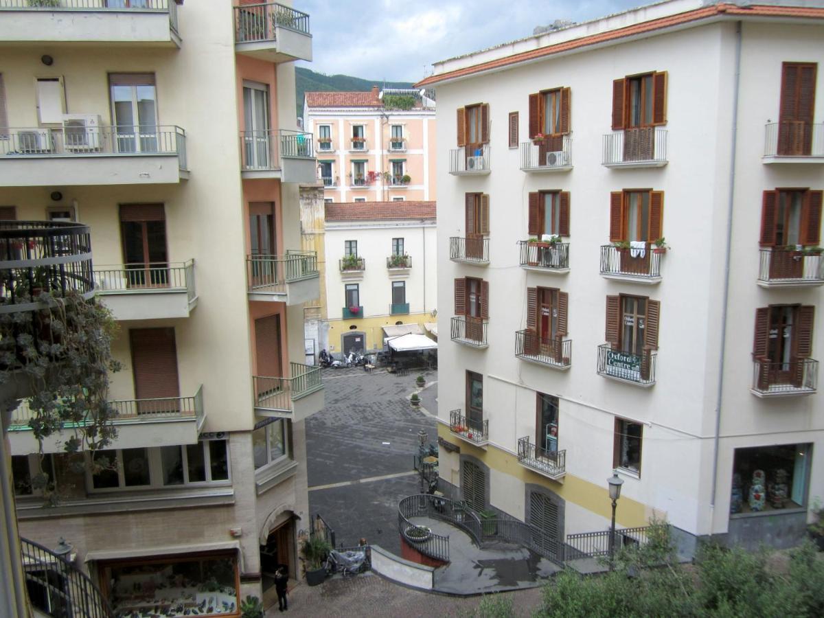 Bed and Breakfast Velia34 Salerno Exterior foto
