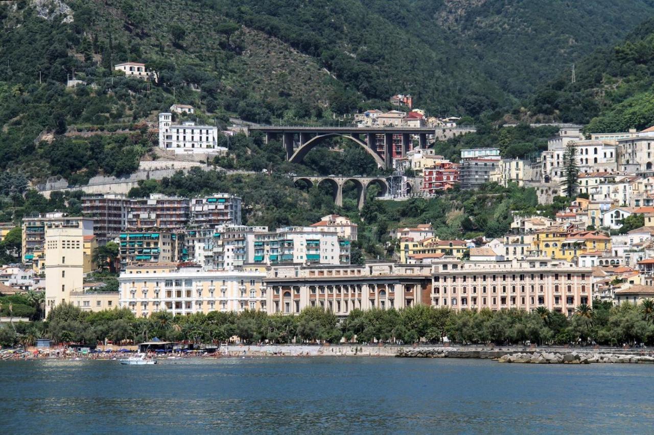 Bed and Breakfast Velia34 Salerno Exterior foto
